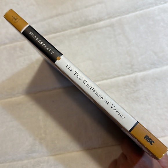 ⭐️2/$12⭐️Two Gentleman of Verona play - Picture 4 of 7